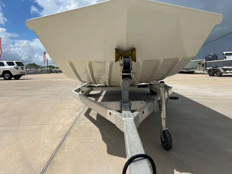 Slide: The Image of SeaArk 2072 FXT DLX CC 2024 - 7