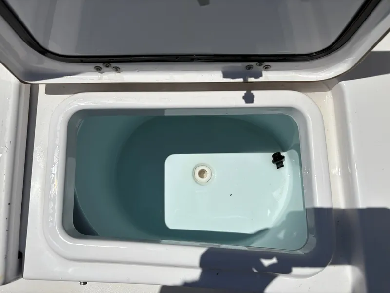 Slide: The Image of Sportsman Heritage 241 Center Console 2021 - 15