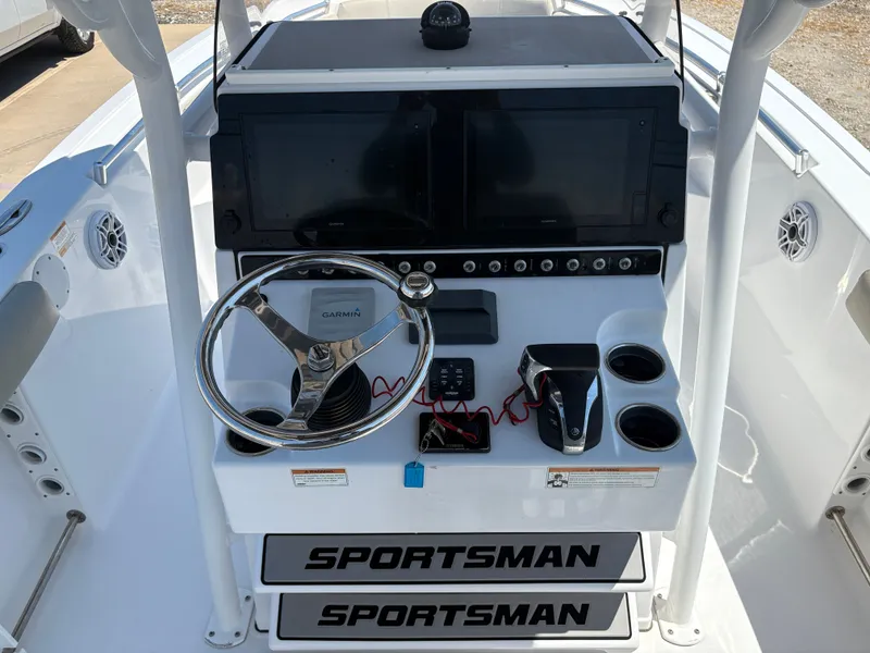 Slide: The Image of Sportsman Heritage 241 Center Console 2021 - 16