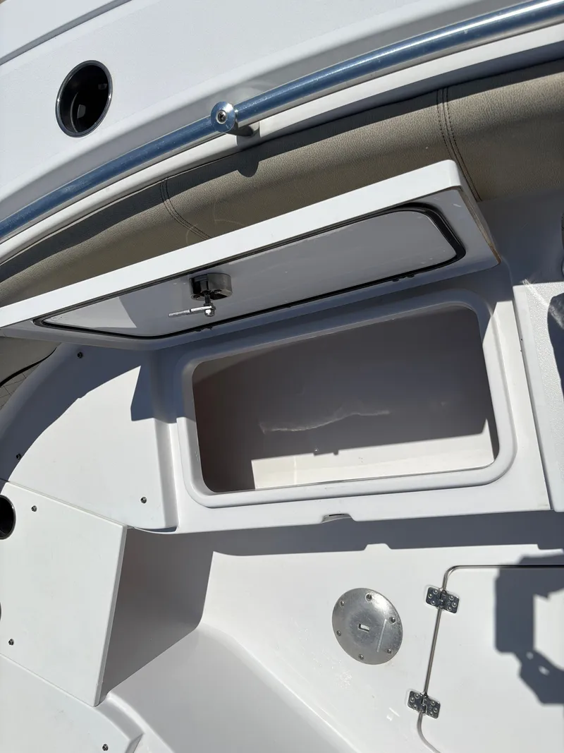 Slide: The Image of Sportsman Heritage 241 Center Console 2021 - 30