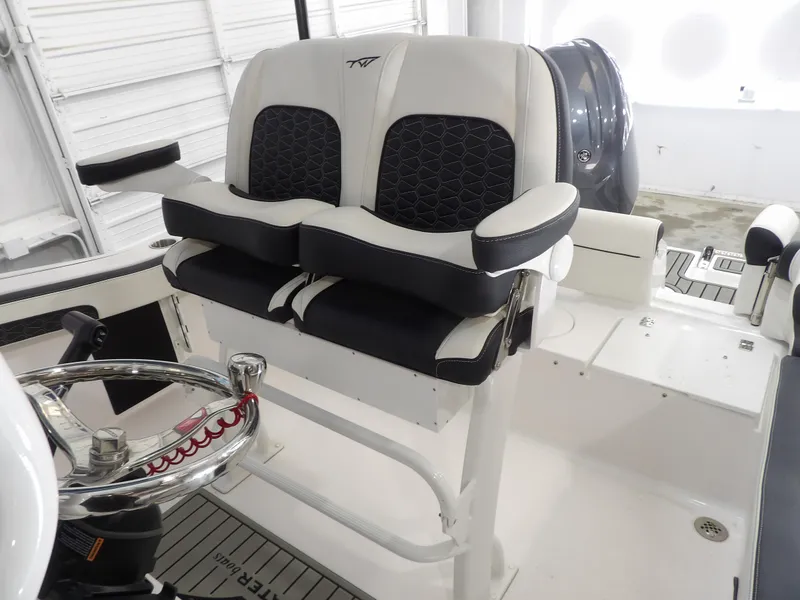 Slide: The Image of Tidewater 210 LXF 2025 - 14