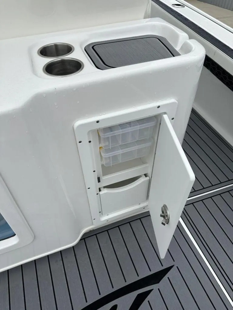 Slide: The Image of Tidewater 2700 Carolina Bay 2024 - 16