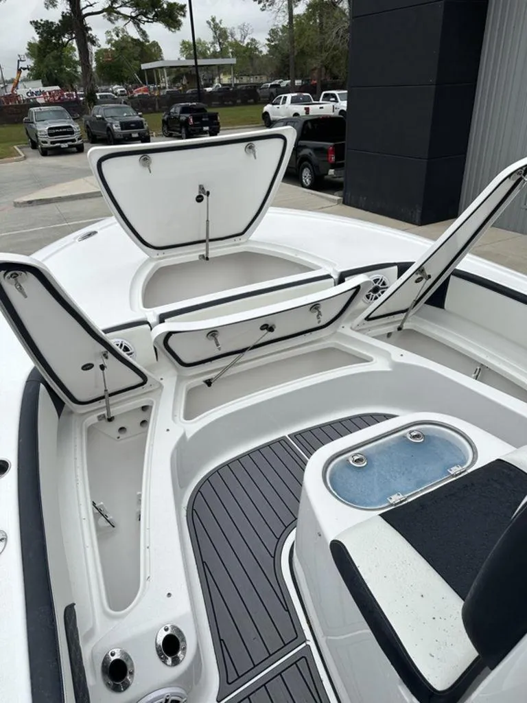 Slide: The Image of Tidewater 2700 Carolina Bay 2024 - 23