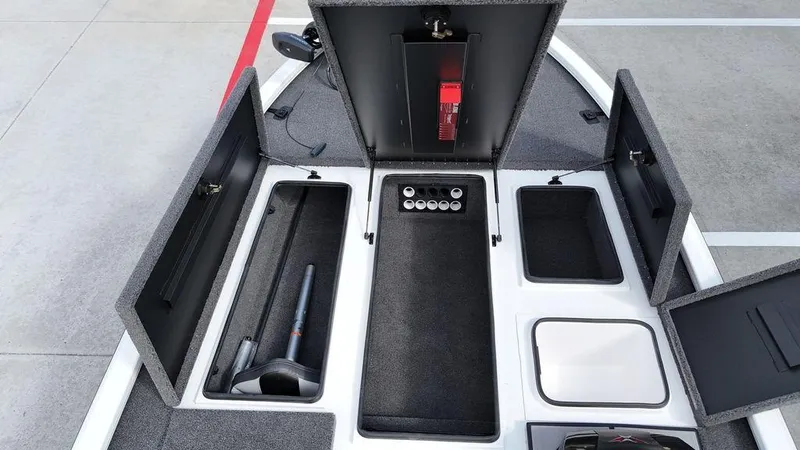 Slide: The Image of Vexus AVX1980 2025 - 10