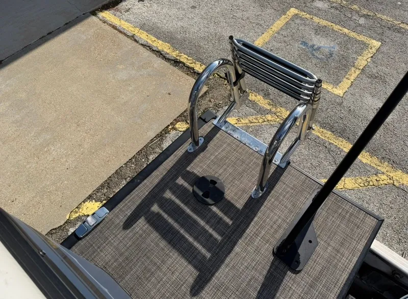 Slide: The Image of Viaggio L22Q 2023 - 16