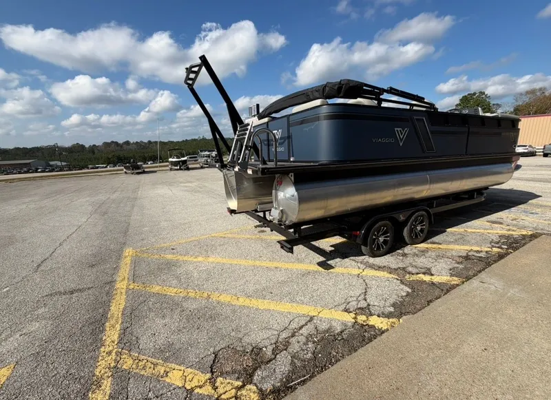 Slide: The Image of Viaggio L22Q 2023 - 7