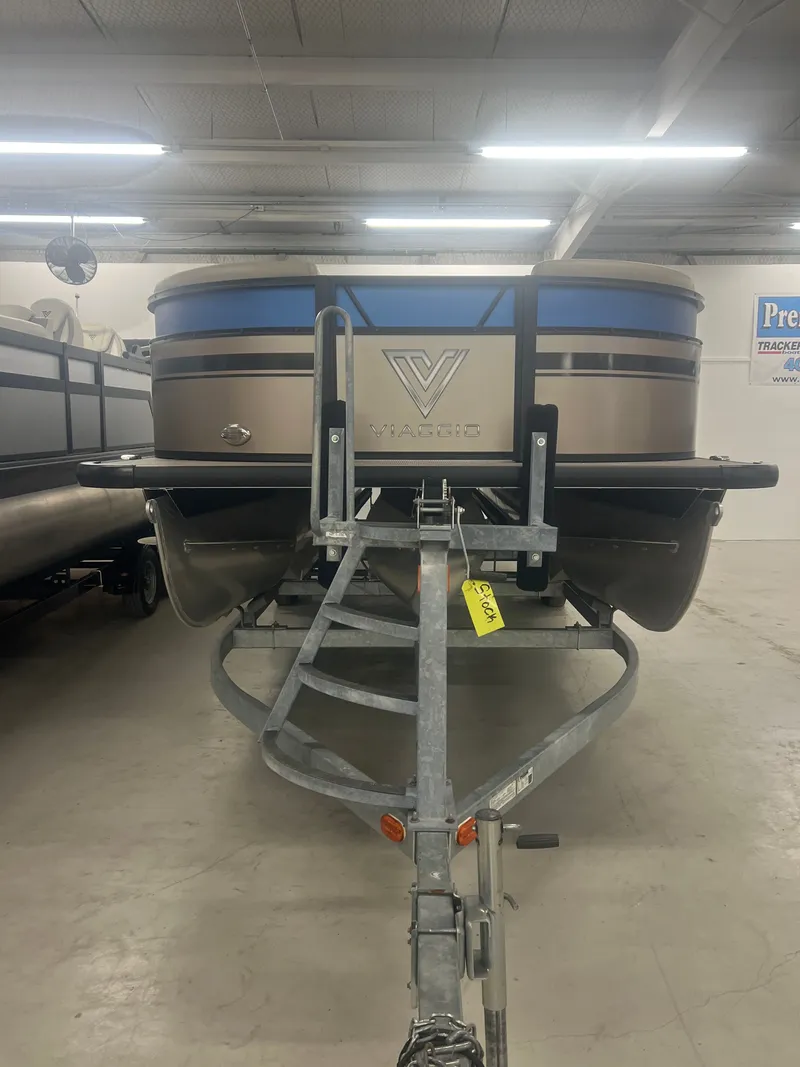 Slide: The Image of Viaggio L22S 2023 - 11