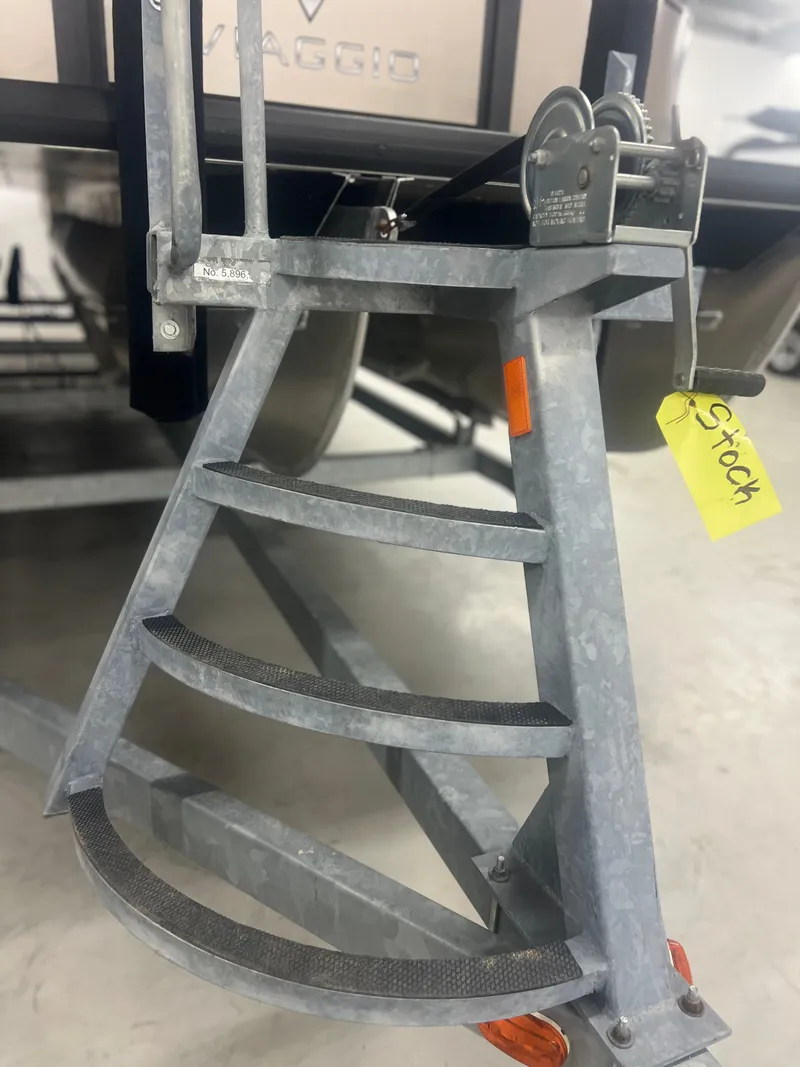 Slide: The Image of Viaggio L22S 2023 - 14