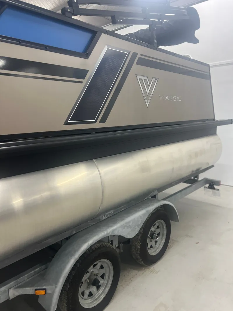 Slide: The Image of Viaggio L22S 2023 - 5