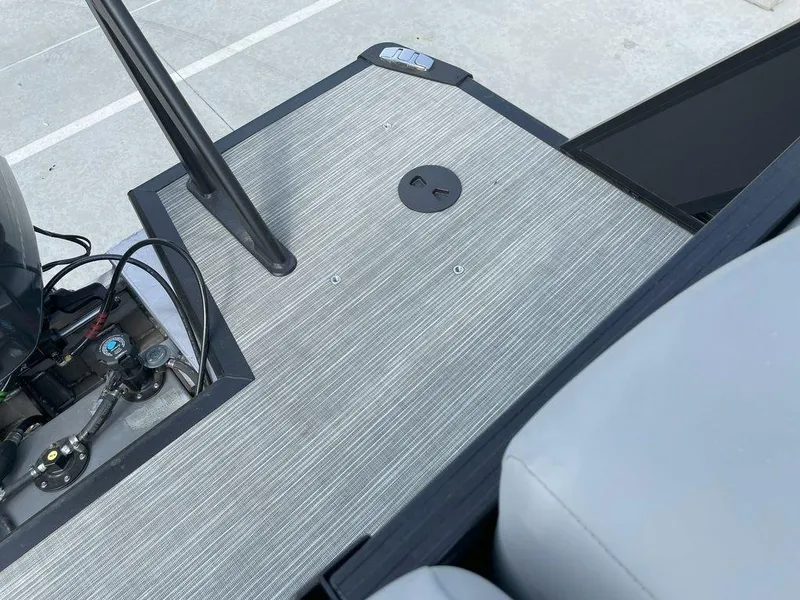 Slide: The Image of 2024 Viaggio V22U boat deck with modern design and engine components. - 16