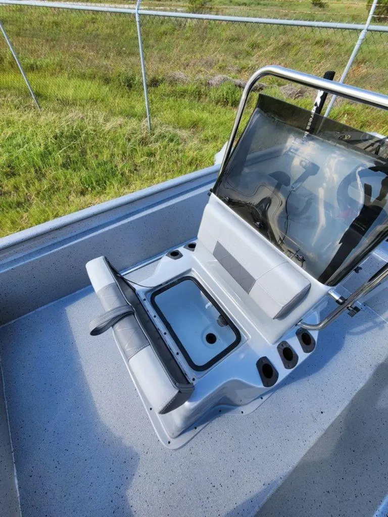 Slide: The Image of Xpress XP18CC 2025 - 10