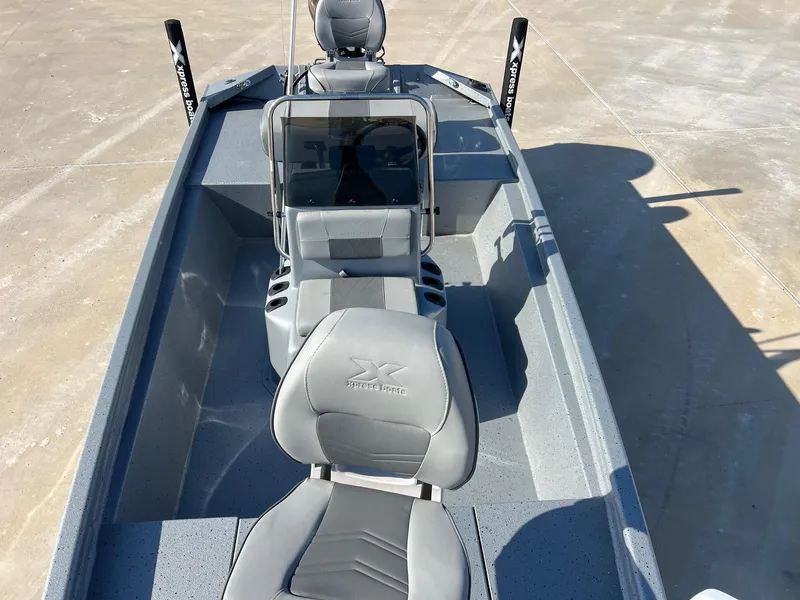 Slide: The Image of Xpress XP18CC 2025 - 18