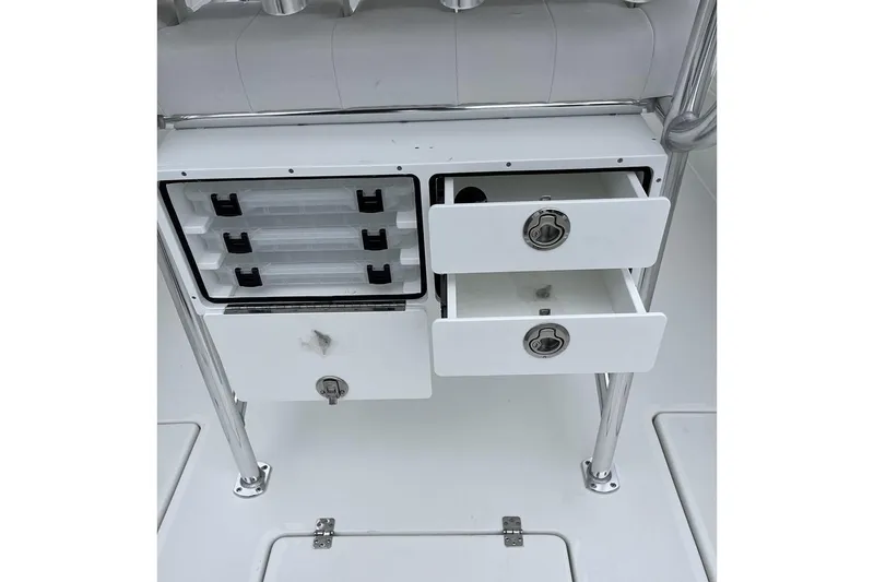 Slide: The Image of Pair Customs, Pair Marine, Pair Marine 27, Pair Center Console, 27 center Console, Sea Hunt, Parker, Sea Pro, Regulator - 7