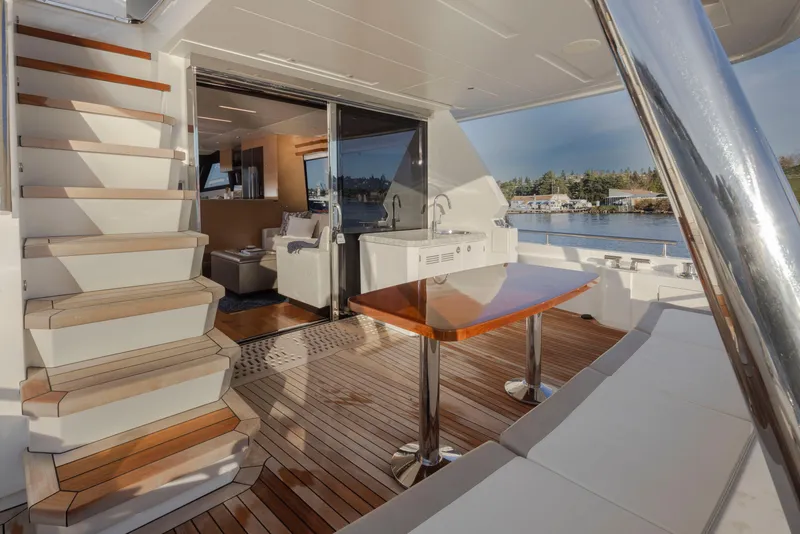 Slide: The Image of Ocean Alexander 70E Motoryacht 2020 - 56