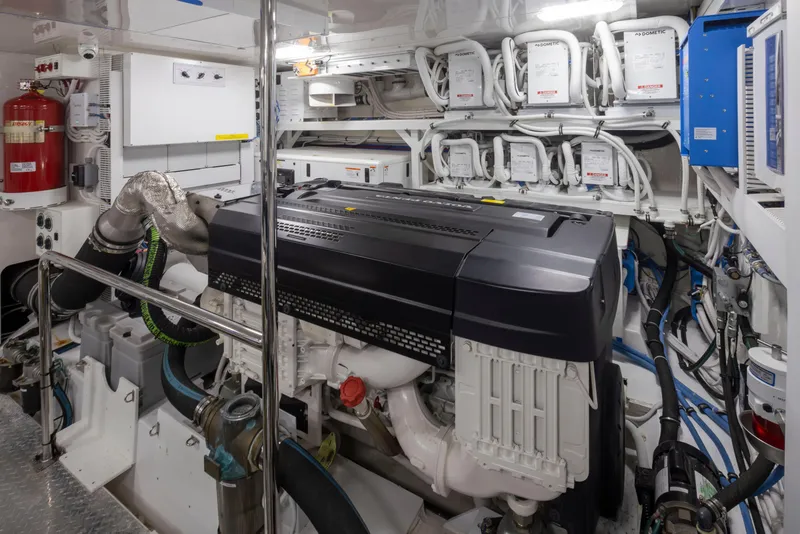 Slide: The Image of Ocean Alexander 70E Motoryacht 2020 - 64