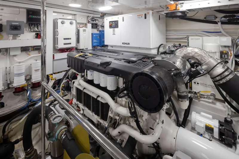 Slide: The Image of Ocean Alexander 70E Motoryacht 2020 - 68