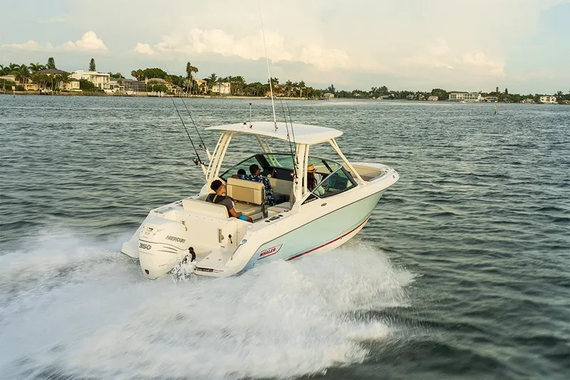 Slide: The Image of 2023-Boston-Whaler-240-Vantage-MarineMax - 40