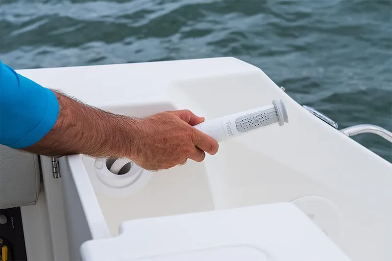 Slide: The Image of 2023-Boston-Whaler-240-Vantage-MarineMax - 80