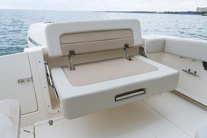 Slide: The Image of 2023-Boston-Whaler-240-Vantage-MarineMax - 81