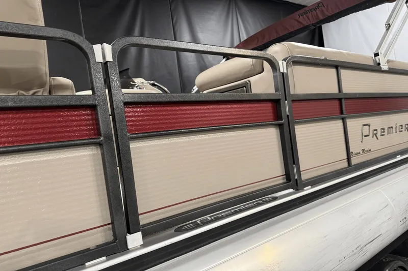 Slide: The Image of Premier 235 Grand Majestic 2008 - 13