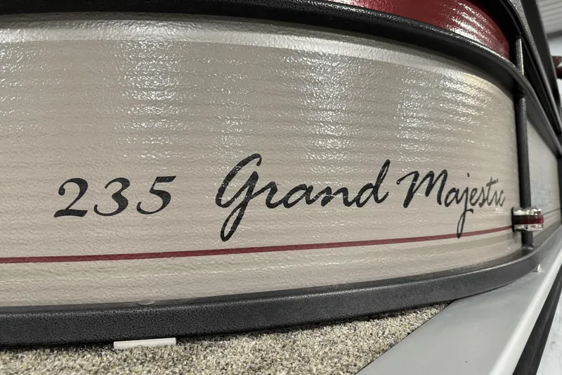 Slide: The Image of Premier 235 Grand Majestic 2008 - 15