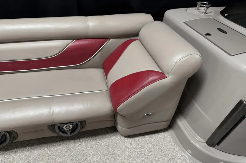 Slide: The Image of Premier 235 Grand Majestic 2008 - 32