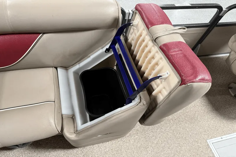 Slide: The Image of Premier 235 Grand Majestic 2008 - 73