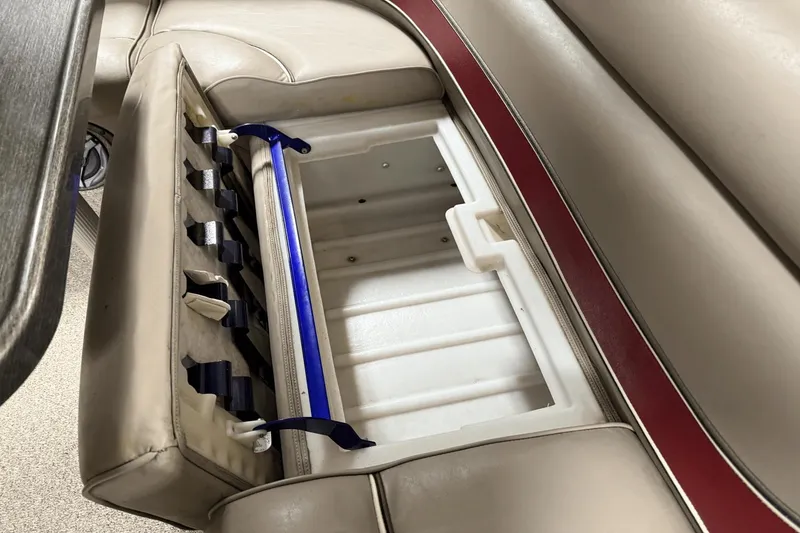 Slide: The Image of Premier 235 Grand Majestic 2008 - 76