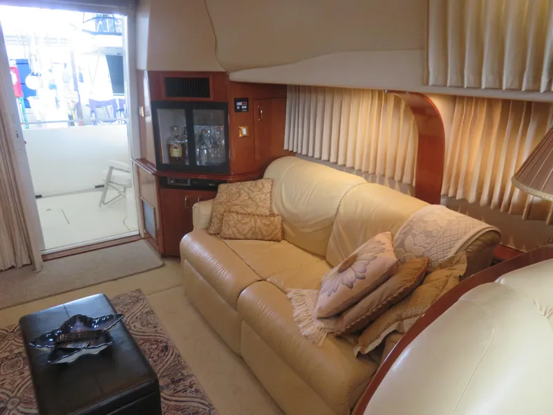 Slide: The Image of Carver 420 Mariner 2004 - 11