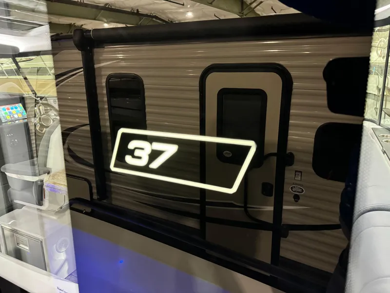 Slide: The Image of Axopar 37 XC Cross Cabin 2020 - 103