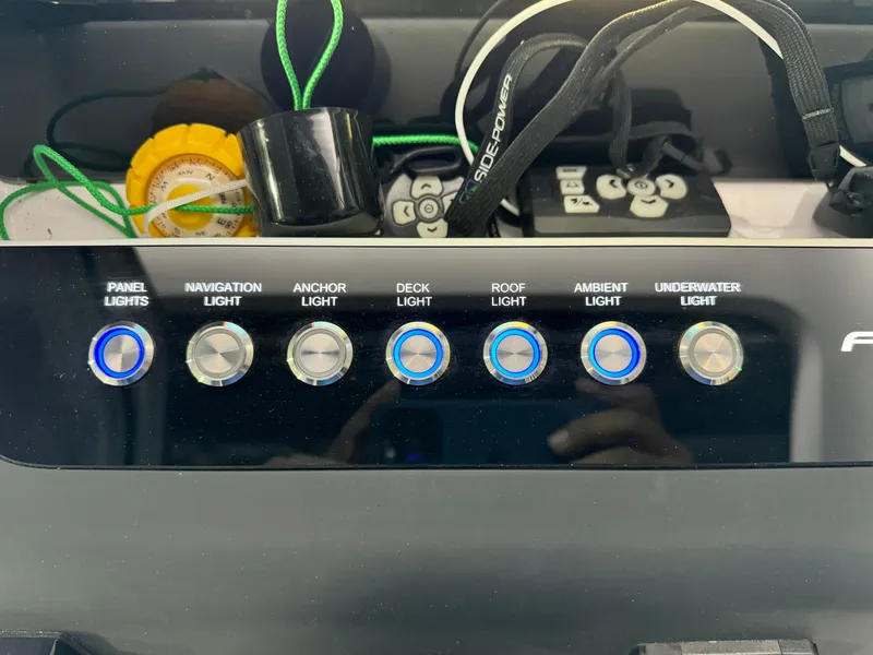 Slide: The Image of Axopar 37 XC Cross Cabin 2020 - 54