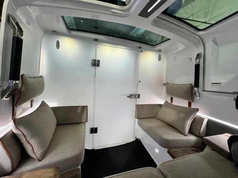 Slide: The Image of Axopar 37 XC Cross Cabin 2020 - 79