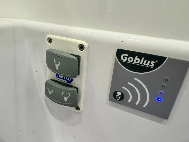 Slide: The Image of Axopar 37 XC Cross Cabin 2020 - 84