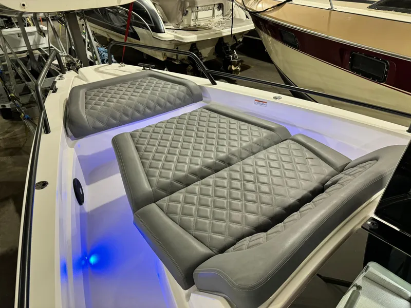 Slide: The Image of Axopar 37 XC Cross Cabin 2020 - 91