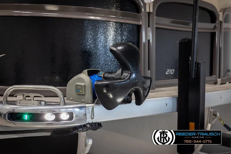 Slide: The Image of Premier 210 Sunsation 2022 - 51