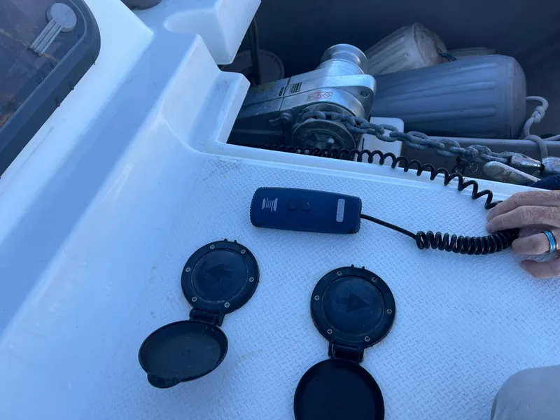 Slide: The Image of Fountaine Pajot Mahe 36 Evolution 2010 - 22