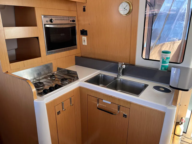 Slide: The Image of Fountaine Pajot Mahe 36 Evolution 2010 - 30