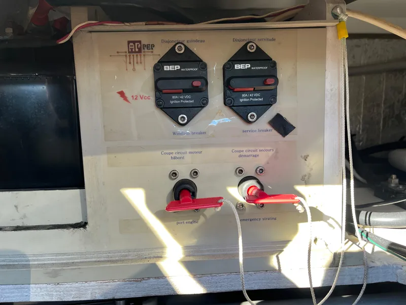 Slide: The Image of Fountaine Pajot Mahe 36 Evolution 2010 - 41