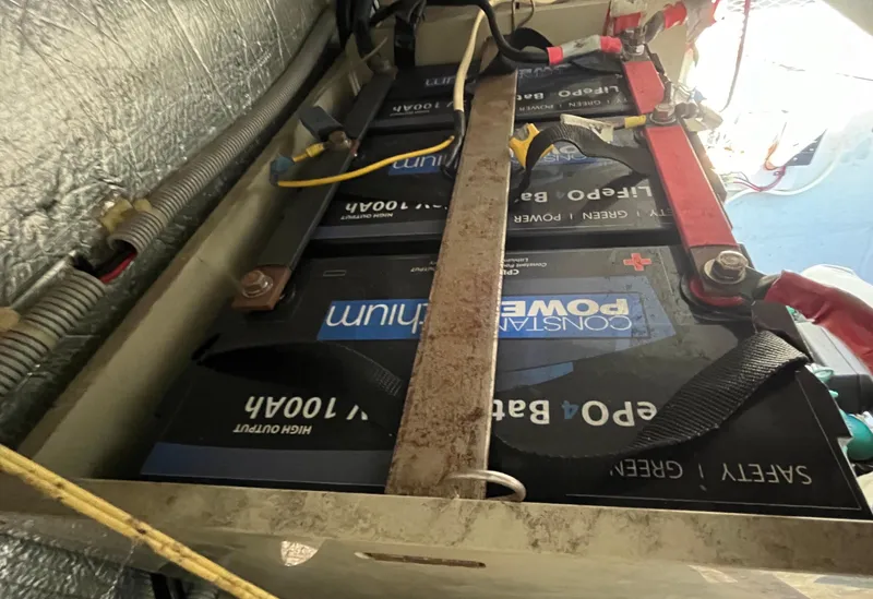 Slide: The Image of Fountaine Pajot Mahe 36 Evolution 2010 - 42