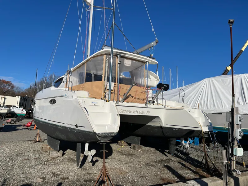 Slide: The Image of Fountaine Pajot Mahe 36 Evolution 2010 - 5