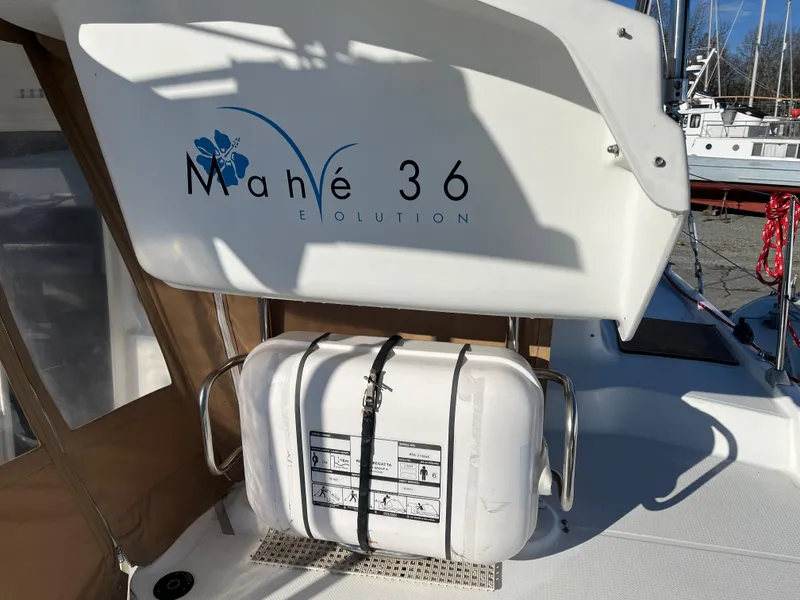 Slide: The Image of Fountaine Pajot Mahe 36 Evolution 2010 - 9