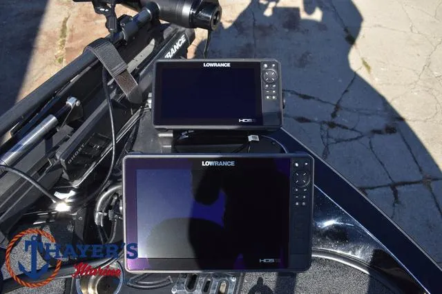 Slide: The Image of Lowrance HDS displays on 2021 Ranger Z520L boat dashboard. - 12