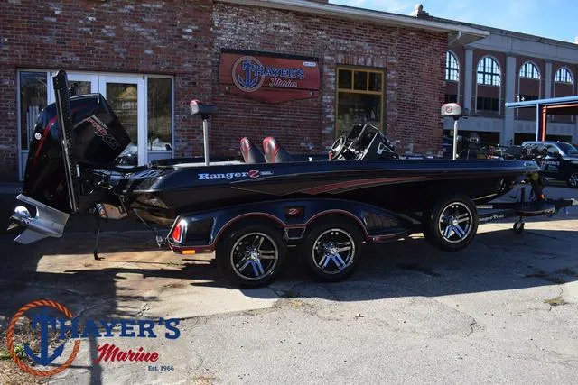 Slide: The Image of 2021 Ranger Z520L boat at Thayer's Marine dealership. - 48