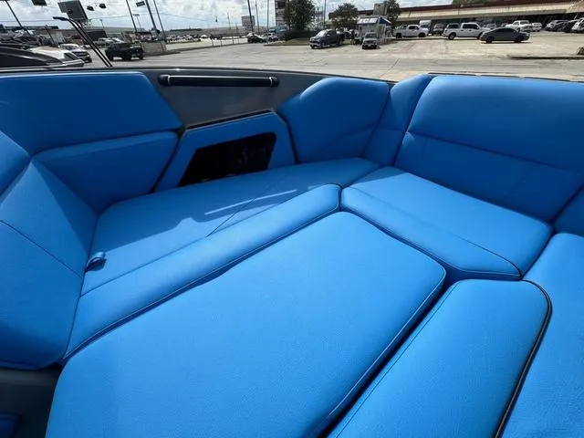 Slide: The Image of Moomba Craz 2025 - 18