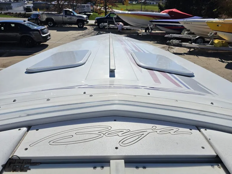 Slide: The Image of Baja 33 Outlaw 2004 - 50