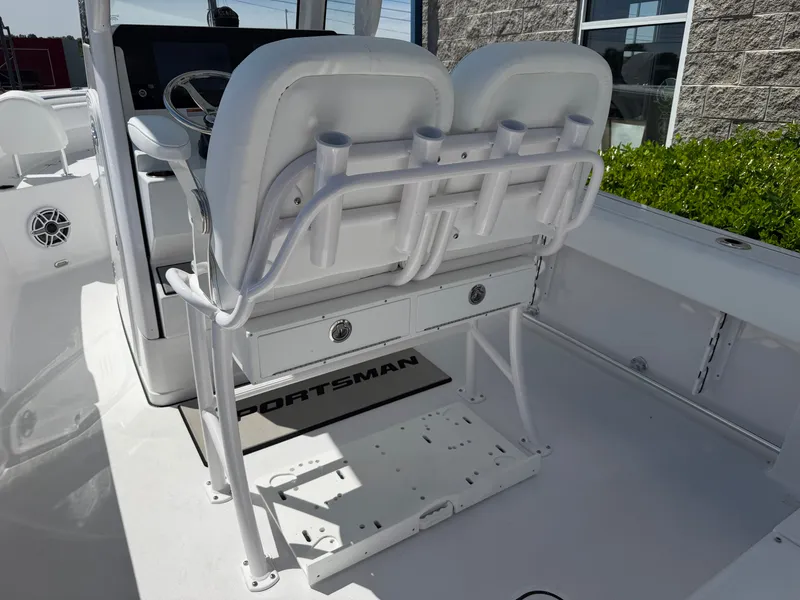 Slide: The Image of Sportsman 231 Heritage 2026 - 12