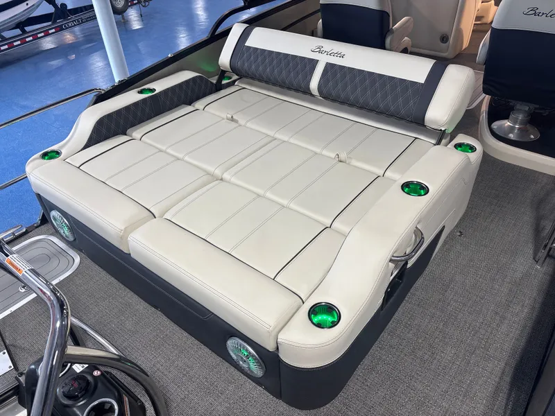 Slide: The Image of Barletta Lusso 23UC 2025 - 20