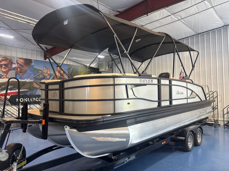 Slide: The Image of Barletta Lusso 23UC 2025 - 3