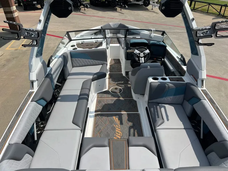 Slide: The Image of Tigé Z3 2025 - 12