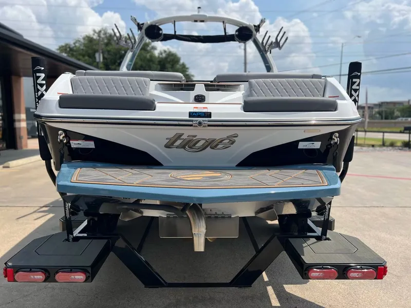 Slide: The Image of Tigé Z3 2025 - 4